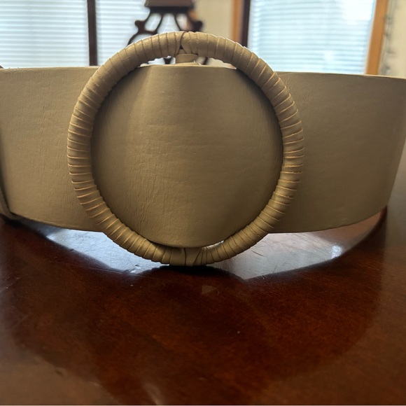 Rachel Parcell Wide Leather‎ Belt Cream Size Medium - Picture 2 of 11